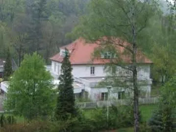 Restaurant Und Am Bilzbad فندق